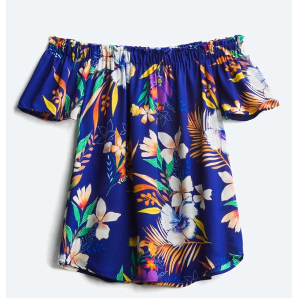 Renee C. Tops - Callisa Off the Shoulder Blouse size medium